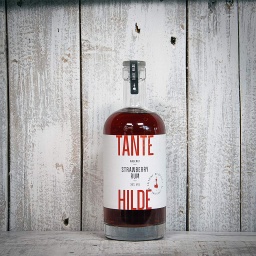 Tante Hilde Strawberry Rum 0,5L